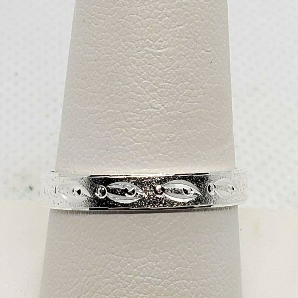 Sterling Silver Engraved Patterned Ring